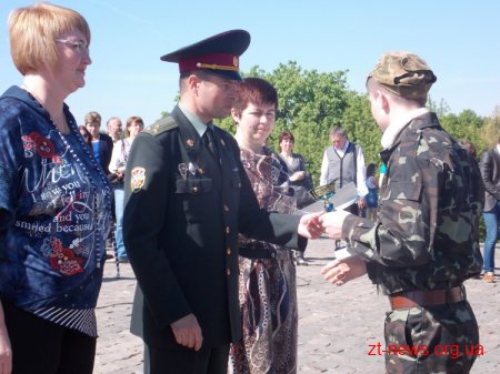 У Житомирі поруч з монументом слави нагородили переможців спортивних змагань