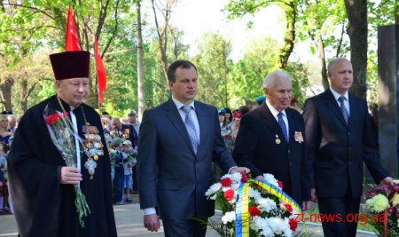 У Житомирі вшанували загиблих солдат