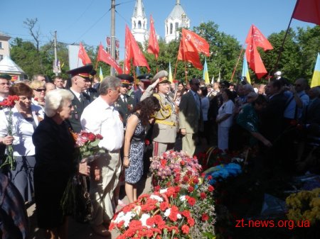 У Житомирі розпочали святкувати День Перемоги