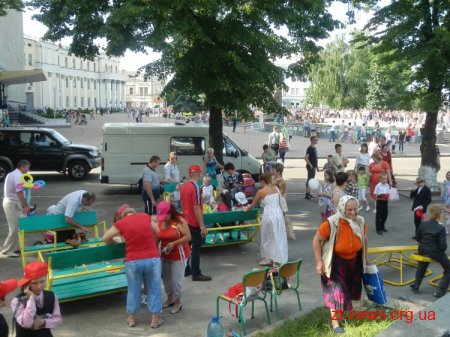 У Житомирі відбулося загальноміське свято "Щаслива родина" ВІДЕО