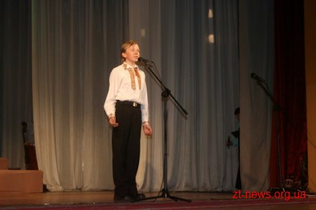 Великим гала-концертом на Житомирщині завершився пісенний конкурс «А льон цвіте»