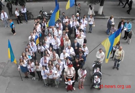 У Житомирі відбувся парад вишиванок