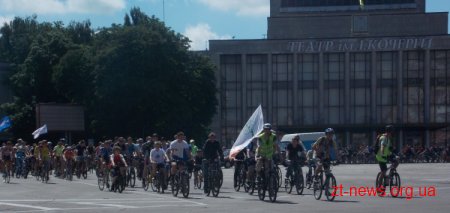 У Житомирі відбувся велопробіг за участю мера Дебоя