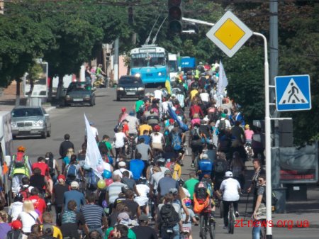 У Житомирі відбувся велопробіг за участю мера Дебоя