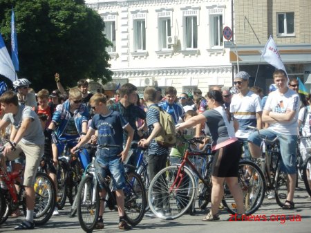У Житомирі відбувся велопробіг за участю мера Дебоя