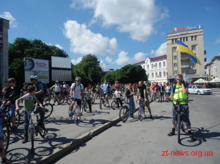 У Житомирі відбувся велопробіг за участю мера Дебоя