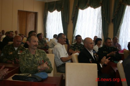Голова обласної ради подякував миротворцям Житомирщини