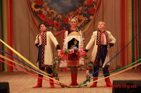 В обласній філармонії пройшов звітний концерт ансамблю «Колорит»