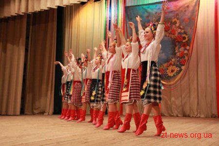 В обласній філармонії пройшов звітний концерт ансамблю «Колорит»