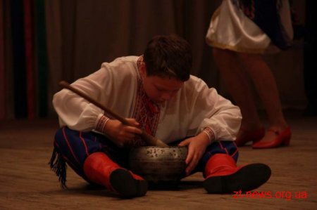 В обласній філармонії пройшов звітний концерт ансамблю «Колорит»