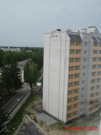 80-ти родинам військовослужбовців у Житомирі вручено оглядові ордери на отримання квартир у новозбудованому житловому будинку