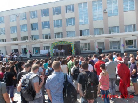 Житомирський політех відсвяткував 53 роки святковим концертом та флешмобом