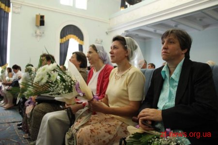 19 житомирянок отримали почесне звання «Мати-героїня»