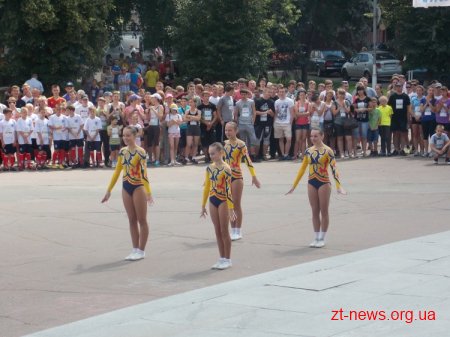 У Житомирі відбулося відкриття легкоатлетичного пробігу з нагоди «Олімпійського дня»