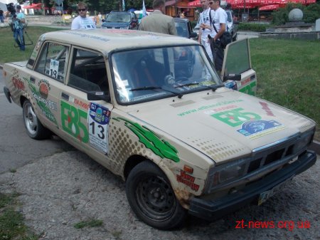 У Житомирі фінішував автопробіг автомобілів на біопаливі