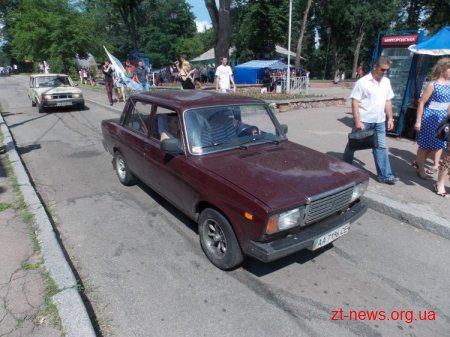 У Житомирі фінішував автопробіг автомобілів на біопаливі