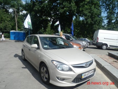 У Житомирі фінішував автопробіг автомобілів на біопаливі