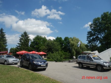 У Житомирі фінішував автопробіг автомобілів на біопаливі