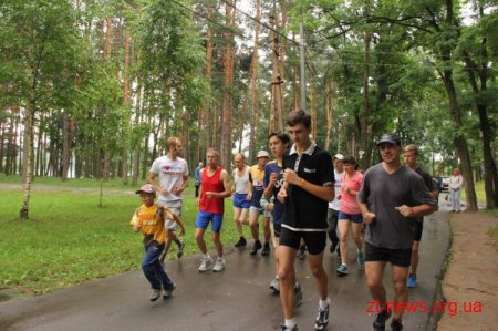 День молоді у Житомирі розпочався з легкоатлетичного кросу