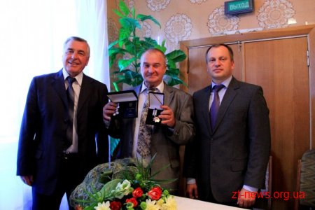 Хірурга та Почесного громадянина міста Житомира Анатолія Мельничука відзначили нагородами області та міста