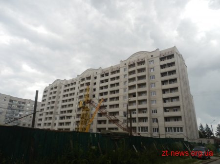 18 липня відновилися роботи на будмайданчику багатоповерхового будинку по вул.Щорса, 155