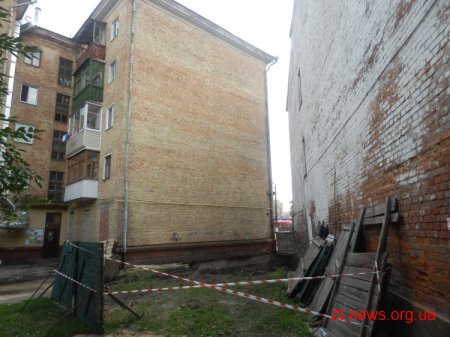 Будівництво салону краси в центрі Житомира вже розпочалося