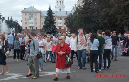 У Житомирі відбувся традиційний парад вишиванок