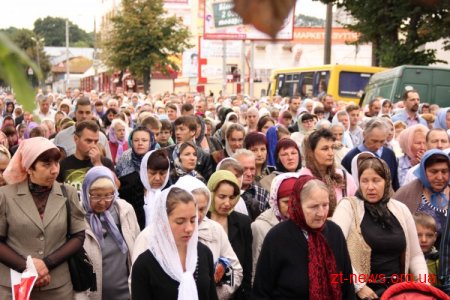 У Житомирі відбулася хресна хода з мощами священномученика Павла Гордовського