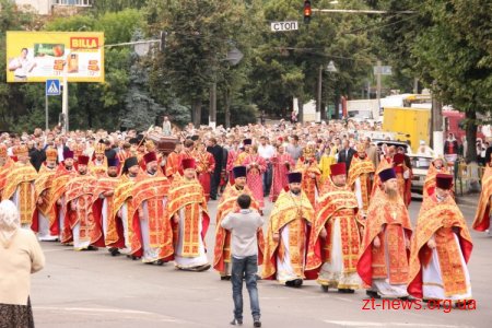У Житомирі відбулася хресна хода з мощами священномученика Павла Гордовського