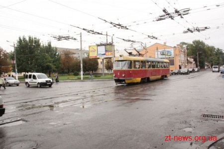 Рух транспорту відновлено, а вода в більшості затоплених місць зійшла