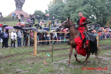 Житомирські та київські лицарі створили у Коростені острівець середньовіччя