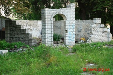Володимир Дебой пропонує відновити садок на вул. Якубовського 10