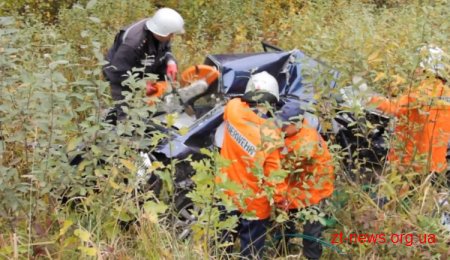 Поблизу Житомира водій KIA не впорався з керуванням та зіткнувся з зустрічним авто