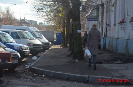 Стихійна торгівля переїхала на ринки «Рада», «Житній ринок» і «Сінний ринок» Чи надовго?