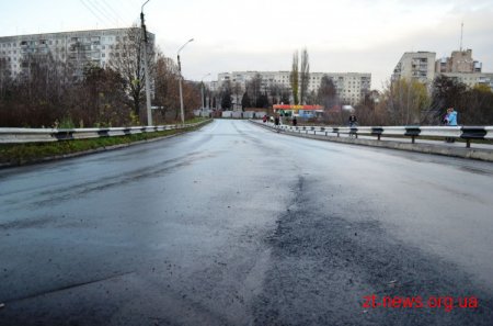 На вулиці Малікова відремонтували міст