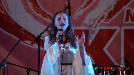 У Житомирі на благодійному концерті "Міст добра заради життя" зібрали 6 тис грн для Богдана Купчинського