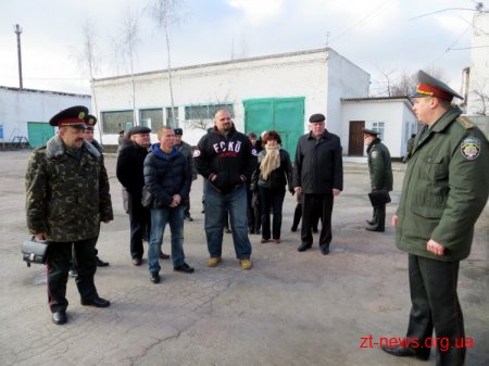 Житомирщина: Райківську виправну колонію у день відкритих дверей відвідав найсильніший чоловік планети Василь Вірастюк