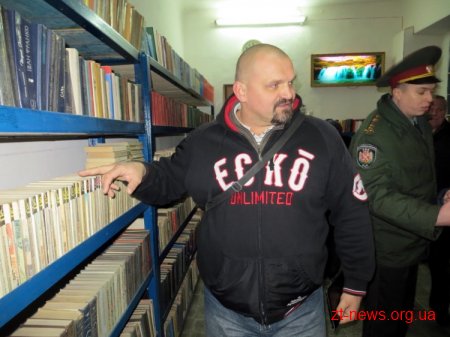 Житомирщина: Райківську виправну колонію у день відкритих дверей відвідав найсильніший чоловік планети Василь Вірастюк