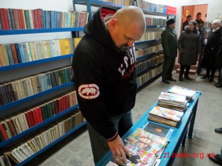 Житомирщина: Райківську виправну колонію у день відкритих дверей відвідав найсильніший чоловік планети Василь Вірастюк