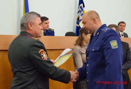 Родини військовослужбовців отримали ордери на квартири у житловому будинку по вул. Жукова, 8