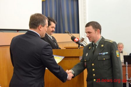 Родини військовослужбовців отримали ордери на квартири у житловому будинку по вул. Жукова, 8