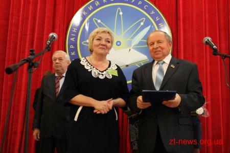 Голова обласної ради відзначив переможців обласного етапу Всеукраїнського конкурсу «Учитель року – 2014»
