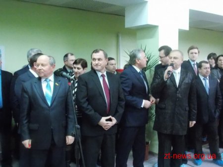 У День Святого Миколая у Житомирі урочисто відкрили оновлений легкоатлетичний манеж центрального стадіону