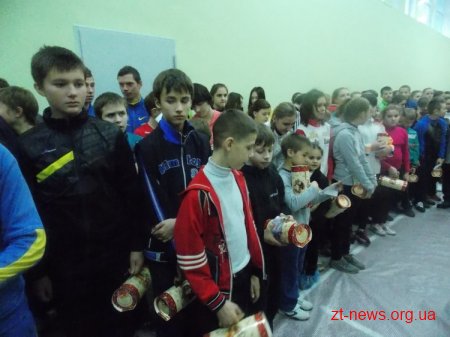 У День Святого Миколая у Житомирі урочисто відкрили оновлений легкоатлетичний манеж центрального стадіону