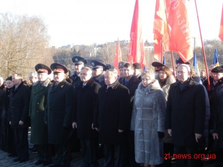 У Житомирі відбулося покладання квітів з нагоди 70-ї річниці визволення Житомирської області від фашистських загарбників