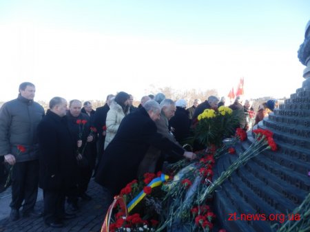 У Житомирі відбулося покладання квітів з нагоди 70-ї річниці визволення Житомирської області від фашистських загарбників