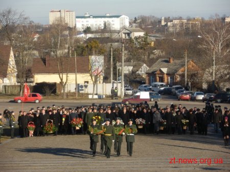 У Житомирі відбулося покладання квітів з нагоди 70-ї річниці визволення Житомирської області від фашистських загарбників