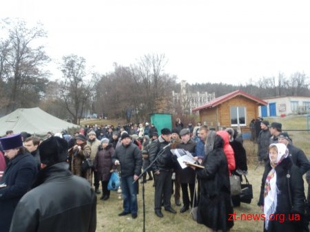У гідропарку вже освятили воду на Водохреще
