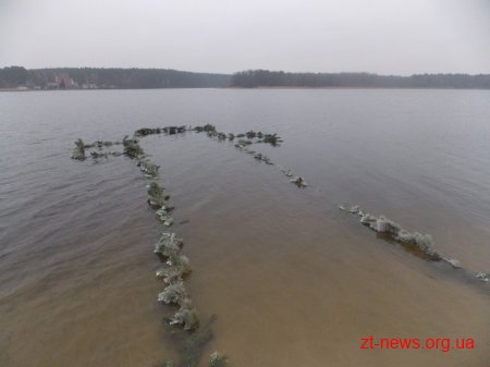 У гідропарку вже освятили воду на Водохреще