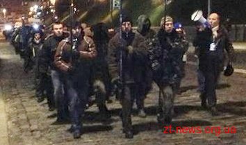 У Житомирі працюють нічні патрулі для забезпечення правопорядку У Житомирі працюють нічні патрулі для забезпечення правопорядку